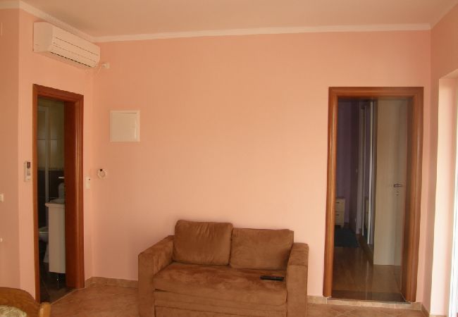 Apartment in Vodice - Apartment in Vodice with Seaview, Balcony, Air condition, WIFI (3335-1) Apartment in Vodice - Apartment in Vodice with Seaview, Balcony, Air condition, WIFI (3335-1)