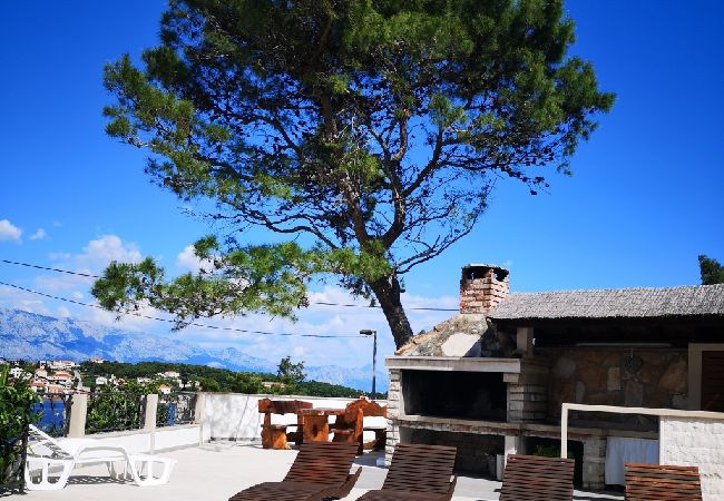 House in Sumartin - Holiday Home in Sumartin with Seaview, Air condition, WIFI, Washing machine (682-2) House in Sumartin - Holiday Home in Sumartin with Seaview, Air condition, WIFI, Washing machine (682-2)