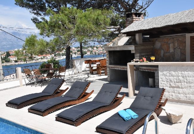 House in Sumartin - Holiday Home in Sumartin with Seaview, Air condition, WIFI, Washing machine (682-2) House in Sumartin - Holiday Home in Sumartin with Seaview, Air condition, WIFI, Washing machine (682-2)