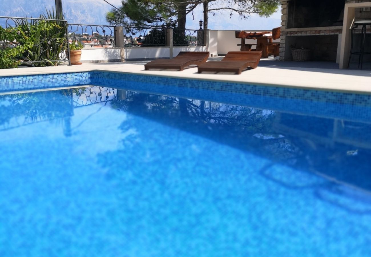 House in Sumartin - Holiday Home in Sumartin with Seaview, Air condition, WIFI, Washing machine (682-2)