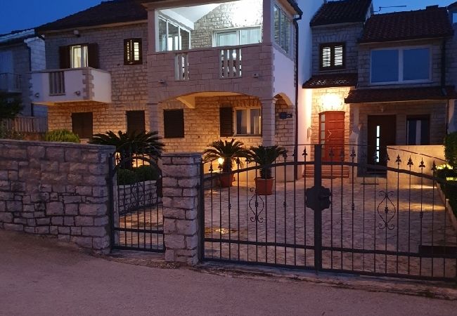 Apartment in Supetar - Apartment in Supetar with Seaview, Terrace, Air condition, WIFI (3361-1) Apartment in Supetar - Apartment in Supetar with Seaview, Terrace, Air condition, WIFI (3361-1)