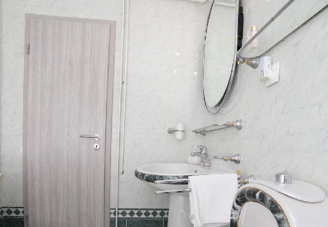 Apartment in Supetar - Apartment in Supetar with Seaview, Terrace, Air condition, WIFI (3361-1) Apartment in Supetar - Apartment in Supetar with Seaview, Terrace, Air condition, WIFI (3361-1)