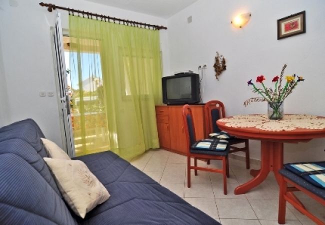 Apartment in Sukošan - Apartment in Sukošan with Terrace, Air condition, WIFI (654-1) Apartment in Sukošan - Apartment in Sukošan with Terrace, Air condition, WIFI (654-1)