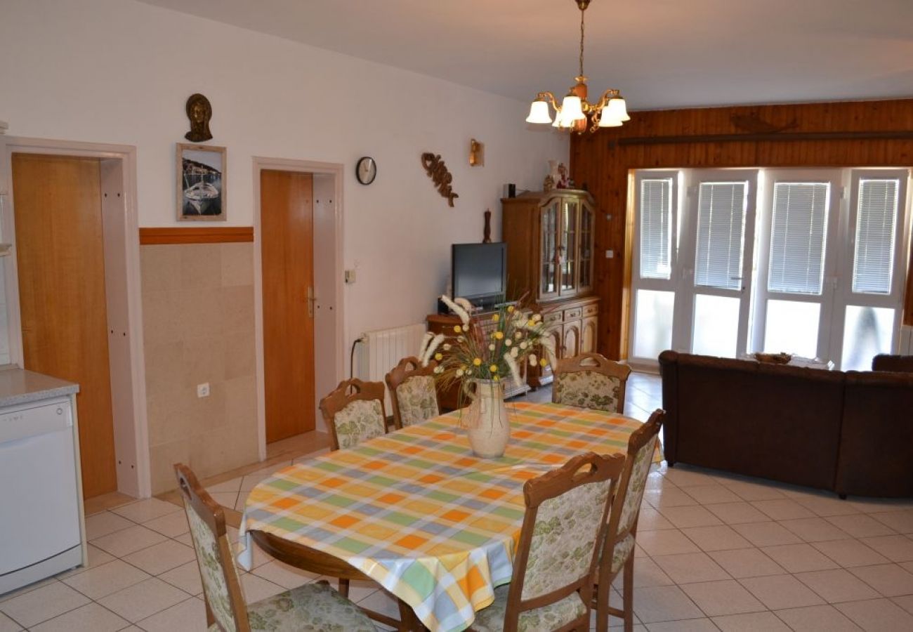 Apartment in Povlja - Apartment in Povlja with Seaview, Terrace, Air condition, WIFI (3365-3)