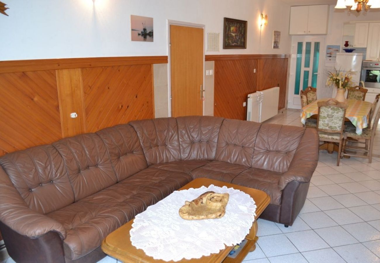 Apartment in Povlja - Apartment in Povlja with Seaview, Terrace, Air condition, WIFI (3365-3)