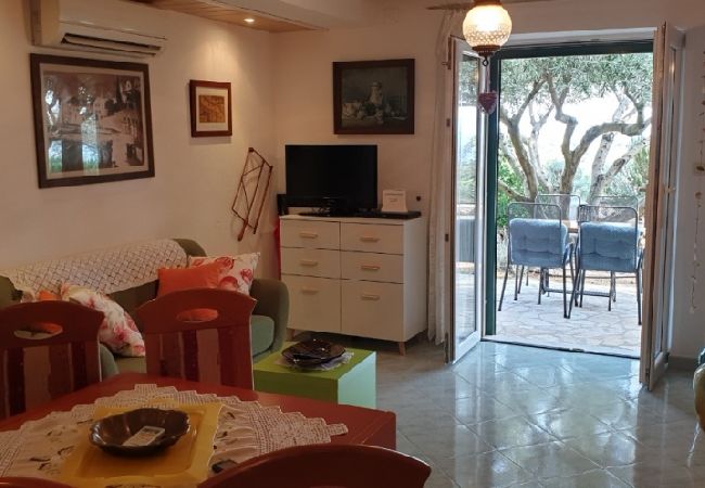 House in Bol - Robinson home in Bol with Seaview, Terrace, Air condition, WIFI (3414-1) House in Bol - Robinson home in Bol with Seaview, Terrace, Air condition, WIFI (3414-1)