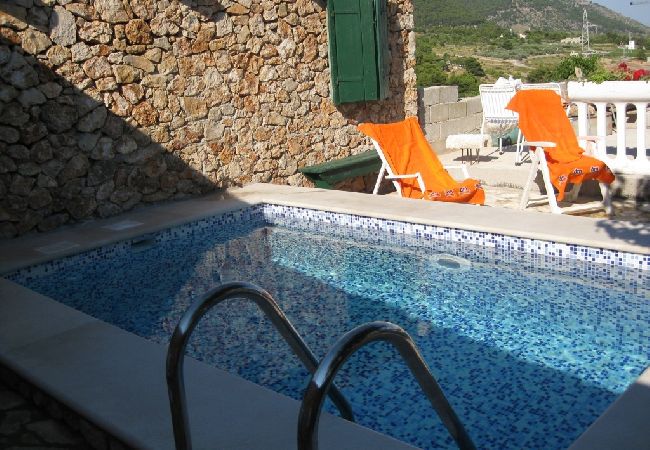 House in Bol - Robinson home in Bol with Seaview, Terrace, Air condition, WIFI (3414-1) House in Bol - Robinson home in Bol with Seaview, Terrace, Air condition, WIFI (3414-1)