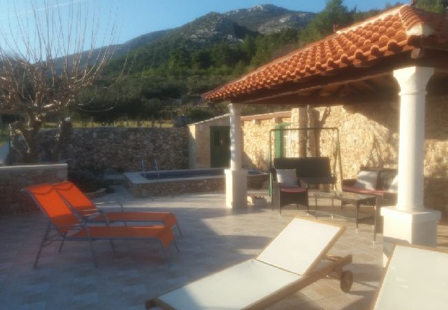 House in Bol - Robinson home in Bol with Seaview, Terrace, Air condition, WIFI (3414-1) House in Bol - Robinson home in Bol with Seaview, Terrace, Air condition, WIFI (3414-1)