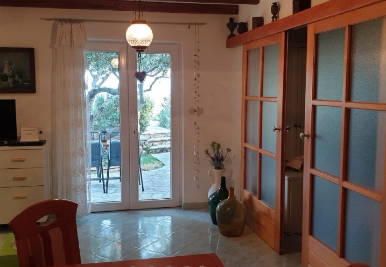 House in Bol - Robinson home in Bol with Seaview, Terrace, Air condition, WIFI (3414-1)