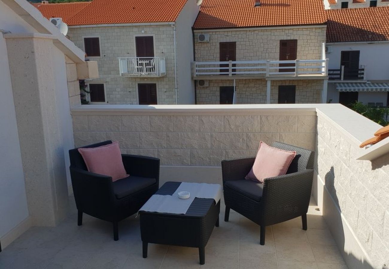 Rent by room in Bol - Room in Bol with Terrace, Air condition, WIFI, Washing machine (3416-6)