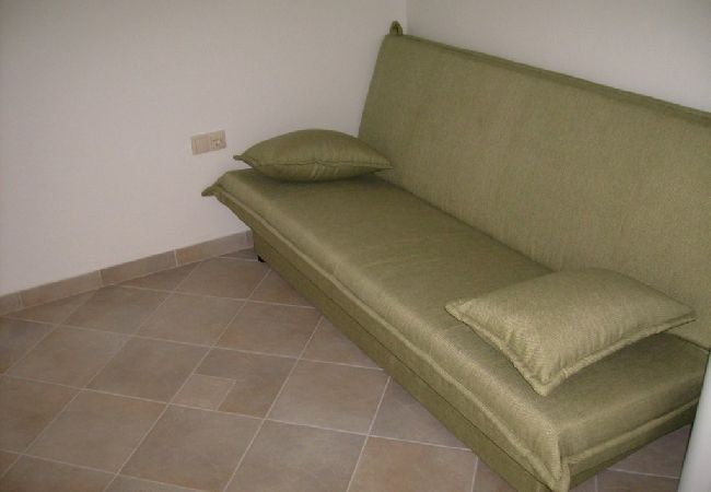 Apartment in Omiš - Apartment in Omiš with Balcony, Air condition, WIFI, Washing machine (3422-4) Apartment in Omiš - Apartment in Omiš with Balcony, Air condition, WIFI, Washing machine (3422-4)