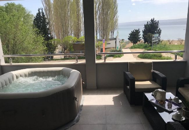 Apartment in Omiš - Apartment in Omiš with Seaview, Terrace, Air condition, WIFI (3422-7) Apartment in Omiš - Apartment in Omiš with Seaview, Terrace, Air condition, WIFI (3422-7)