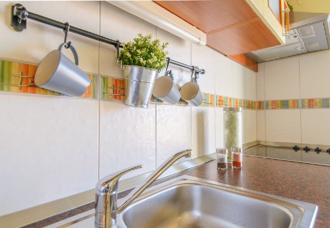 Apartment in Okrug Gornji - Apartment in Okrug Gornji with Seaview, Terrace, Air condition, WIFI (5209-3) Apartment in Okrug Gornji - Apartment in Okrug Gornji with Seaview, Terrace, Air condition, WIFI (5209-3)