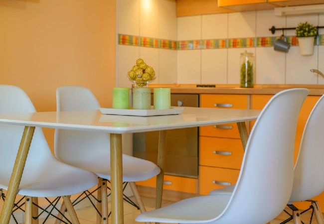 Apartment in Okrug Gornji - Apartment in Okrug Gornji with Seaview, Terrace, Air condition, WIFI (5209-4) Apartment in Okrug Gornji - Apartment in Okrug Gornji with Seaview, Terrace, Air condition, WIFI (5209-4)
