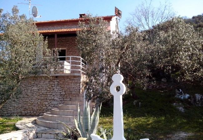 House in Tkon - Robinson home in Tkon with Seaview, Terrace, WIFI (3437-1) House in Tkon - Robinson home in Tkon with Seaview, Terrace, WIFI (3437-1)