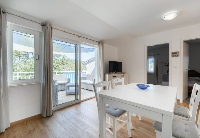 House in Vela Luka - Robinson home in Vela Luka with Seaview, Terrace, Air condition, WIFI (3439-1) House in Vela Luka - Robinson home in Vela Luka with Seaview, Terrace, Air condition, WIFI (3439-1)