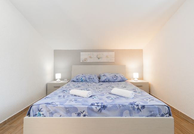 House in Vela Luka - Robinson home in Vela Luka with Seaview, Terrace, Air condition, WIFI (3439-1) House in Vela Luka - Robinson home in Vela Luka with Seaview, Terrace, Air condition, WIFI (3439-1)