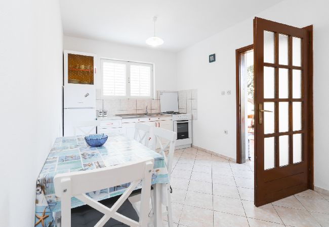 House in Vela Luka - Robinson home in Vela Luka with Seaview, Terrace, Air condition, WIFI (3439-1) House in Vela Luka - Robinson home in Vela Luka with Seaview, Terrace, Air condition, WIFI (3439-1)