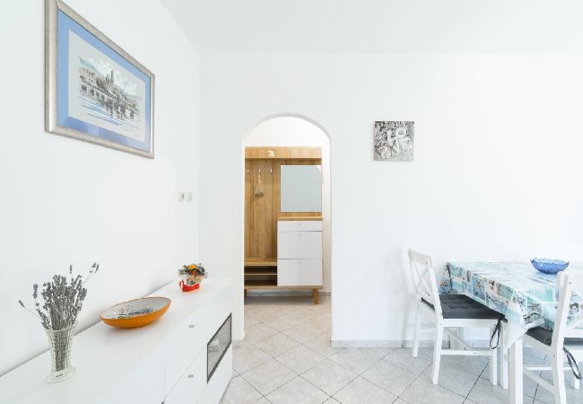 House in Vela Luka - Robinson home in Vela Luka with Seaview, Terrace, Air condition, WIFI (3439-1) House in Vela Luka - Robinson home in Vela Luka with Seaview, Terrace, Air condition, WIFI (3439-1)