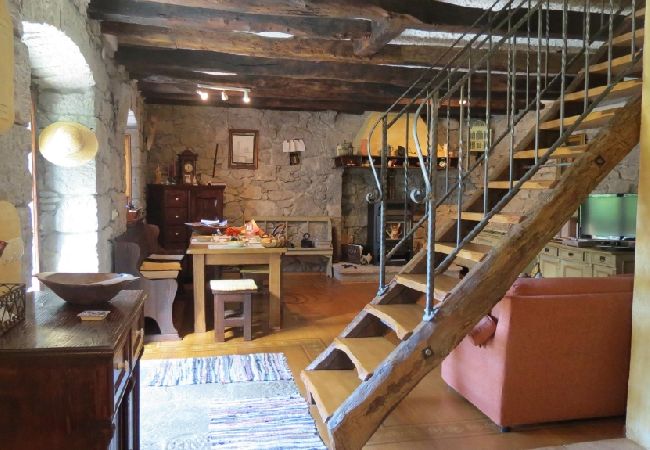 House in Roc - Holiday Home in Roč with Terrace, Air condition, WIFI, Washing machine (3458-1) House in Roc - Holiday Home in Roč with Terrace, Air condition, WIFI, Washing machine (3458-1)