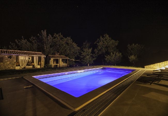 House in Roc - Holiday Home in Roč with Terrace, Air condition, WIFI, Washing machine (3458-1) House in Roc - Holiday Home in Roč with Terrace, Air condition, WIFI, Washing machine (3458-1)