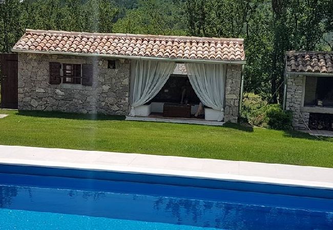 House in Roc - Holiday Home in Roč with Terrace, Air condition, WIFI, Washing machine (3458-1) House in Roc - Holiday Home in Roč with Terrace, Air condition, WIFI, Washing machine (3458-1)