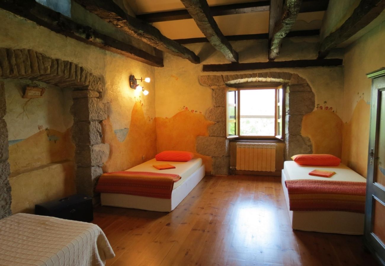 House in Roc - Holiday Home in Roč with Terrace, Air condition, WIFI, Washing machine (3458-1)