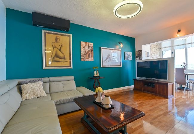 Apartment in Trogir - Apartment in Trogir with Seaview, Terrace, Air condition, WIFI (3459-2) Apartment in Trogir - Apartment in Trogir with Seaview, Terrace, Air condition, WIFI (3459-2)