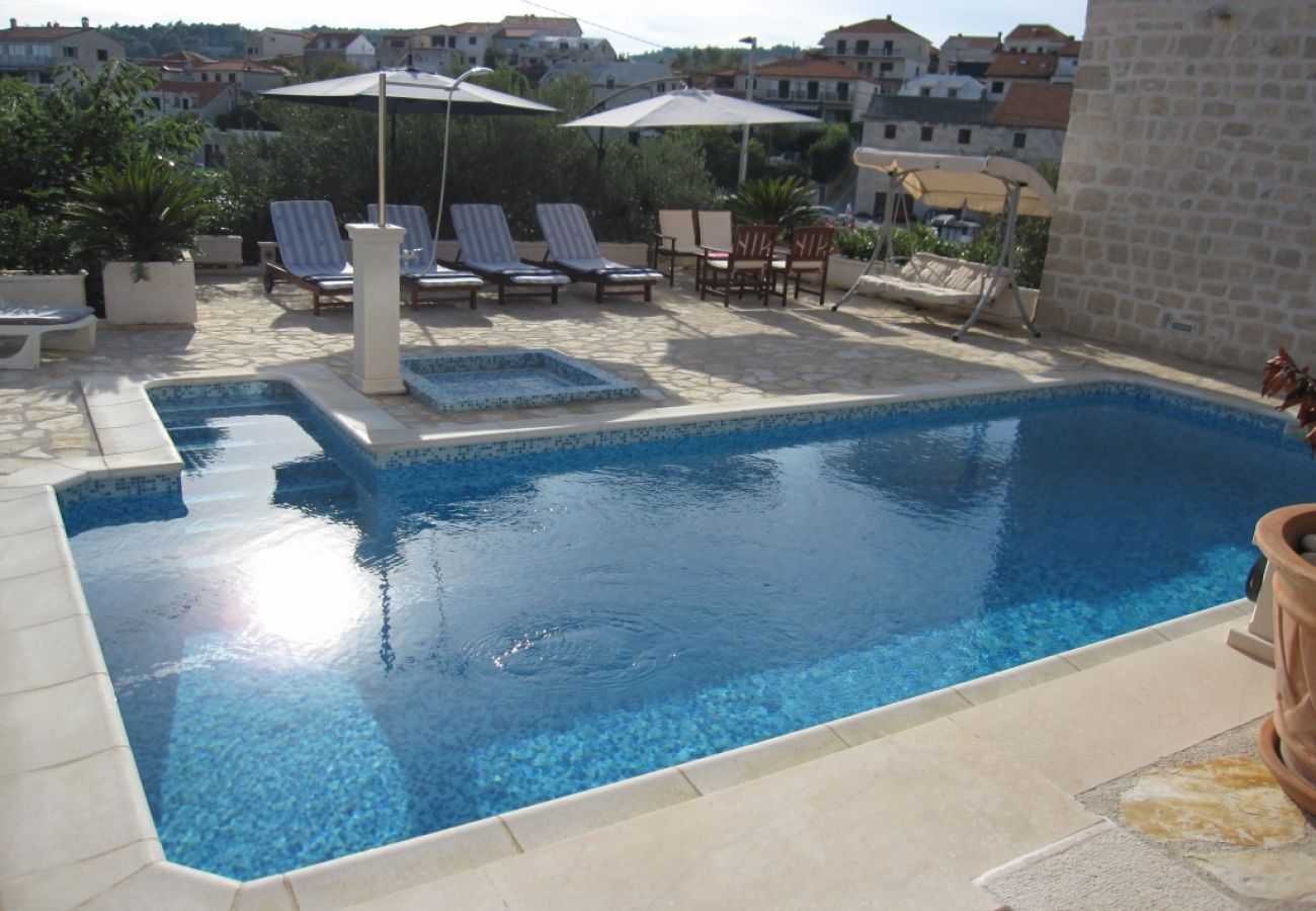 House in Sumartin - Holiday Home in Sumartin with Seaview, Balcony, Air condition, WIFI (626-1)