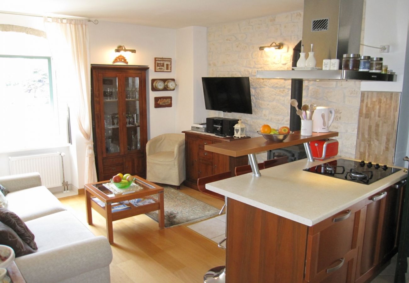 House in Sumartin - Holiday Home in Sumartin with Seaview, Balcony, Air condition, WIFI (626-1)