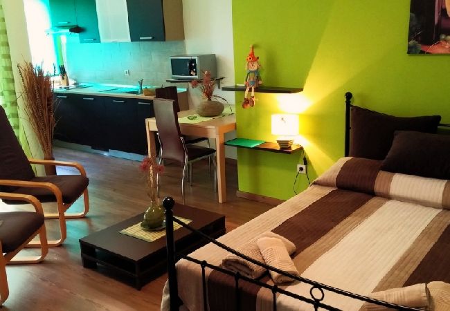 Studio in Rovinj - Studio apartment in Rovinj with Balcony, Air condition, WIFI (3483-3) Studio in Rovinj - Studio apartment in Rovinj with Balcony, Air condition, WIFI (3483-3)