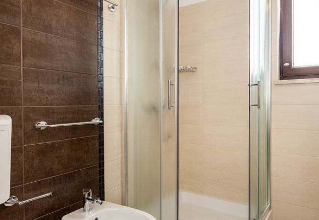 Apartment in Rovinj - Apartment in Rovinj with Seaview, Balcony, Air condition, WIFI (3482-10) Apartment in Rovinj - Apartment in Rovinj with Seaview, Balcony, Air condition, WIFI (3482-10)