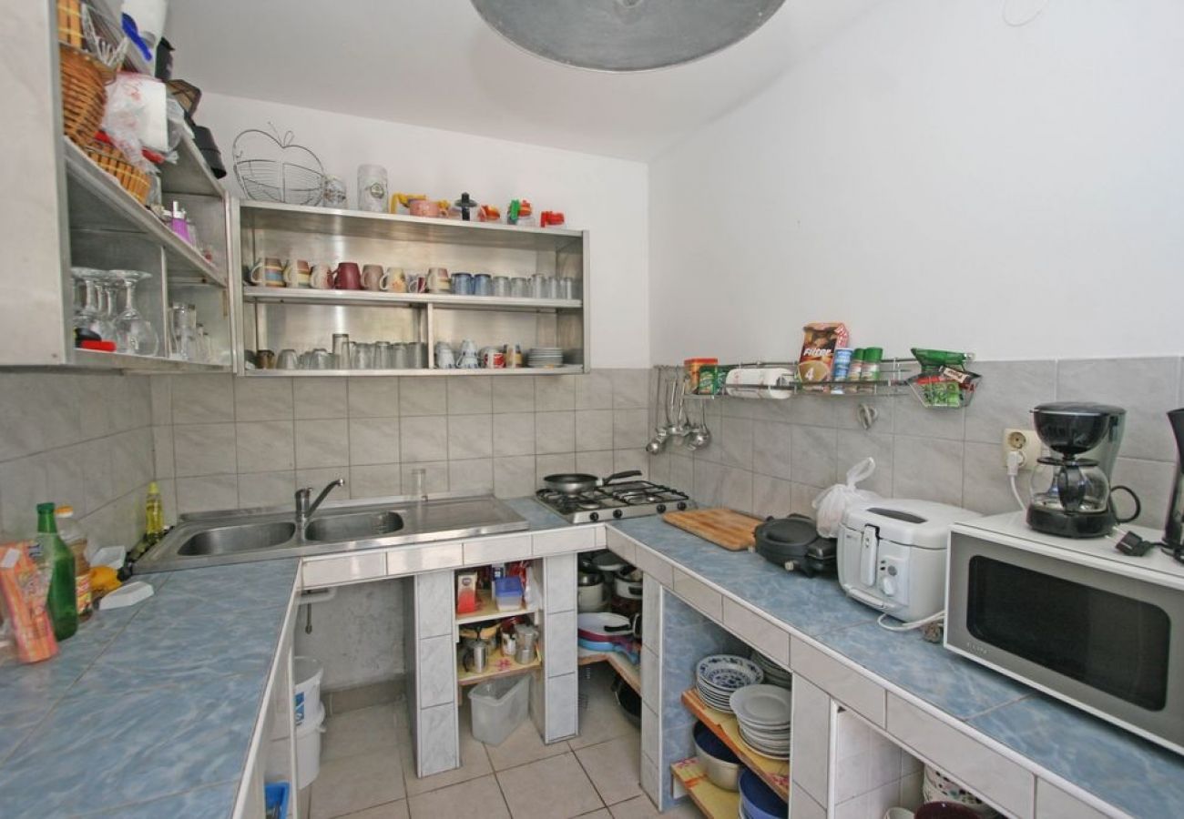 Rent by room in Medulin - Room in Medulin with Terrace, Air condition (3488-5)