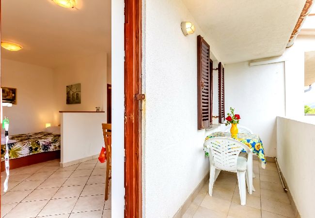 Studio in Baška - Studio apartment in Baška with Seaview, Balcony, Air condition, WIFI (3494-2) Studio in Baška - Studio apartment in Baška with Seaview, Balcony, Air condition, WIFI (3494-2)