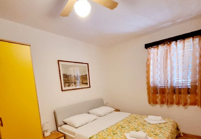 Apartment in Baška - Apartment in Baška with Seaview, Terrace, Air condition, WIFI (3494-4) Apartment in Baška - Apartment in Baška with Seaview, Terrace, Air condition, WIFI (3494-4)
