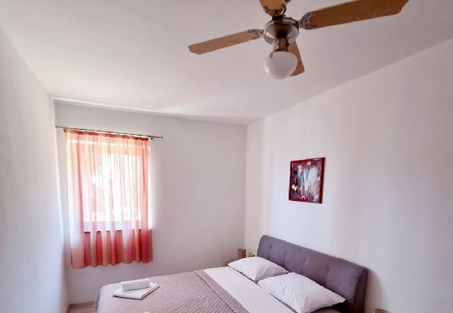 Apartment in Baška - Apartment in Baška with Seaview, Terrace, Air condition, WIFI (3494-5) Apartment in Baška - Apartment in Baška with Seaview, Terrace, Air condition, WIFI (3494-5)