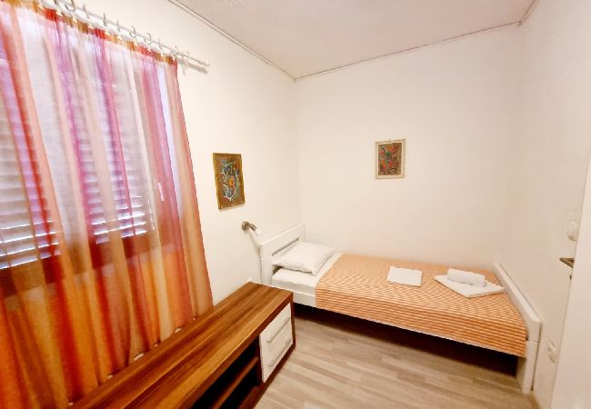 Apartment in Baška - Apartment in Baška with Seaview, Terrace, Air condition, WIFI (3494-5) Apartment in Baška - Apartment in Baška with Seaview, Terrace, Air condition, WIFI (3494-5)