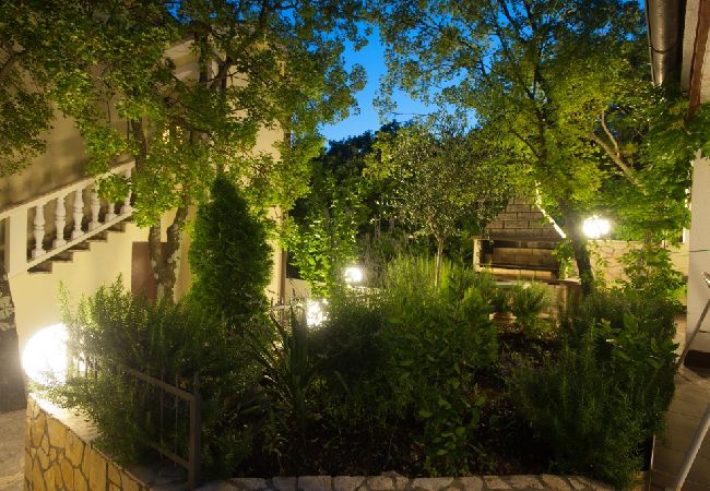 Apartment in Povile - Apartment in Povile with Terrace, Air condition, WIFI, Washing machine (3542-3) Apartment in Povile - Apartment in Povile with Terrace, Air condition, WIFI, Washing machine (3542-3)