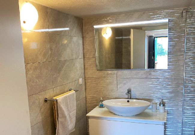 House in Bol - Holiday Home in Bol with Seaview, Terrace, Air condition, WIFI (3543-1) House in Bol - Holiday Home in Bol with Seaview, Terrace, Air condition, WIFI (3543-1)