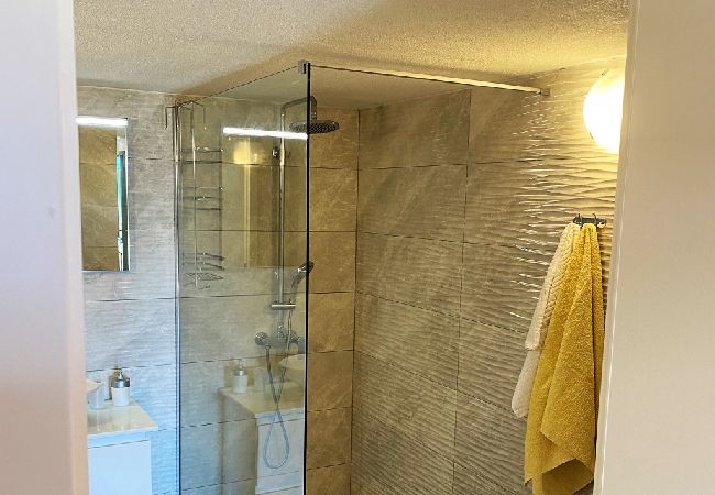 House in Bol - Holiday Home in Bol with Seaview, Terrace, Air condition, WIFI (3543-1) House in Bol - Holiday Home in Bol with Seaview, Terrace, Air condition, WIFI (3543-1)