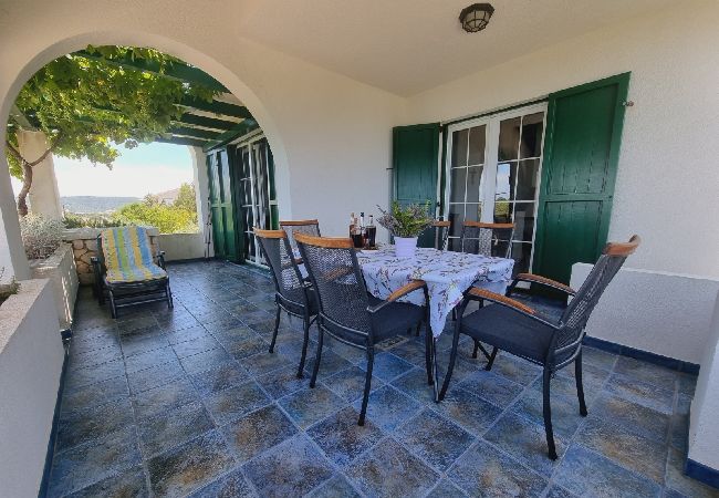 House in Veli Rat - Holiday Home in Veli Rat with Seaview, Terrace, Air condition, WIFI (3559-1) House in Veli Rat - Holiday Home in Veli Rat with Seaview, Terrace, Air condition, WIFI (3559-1)
