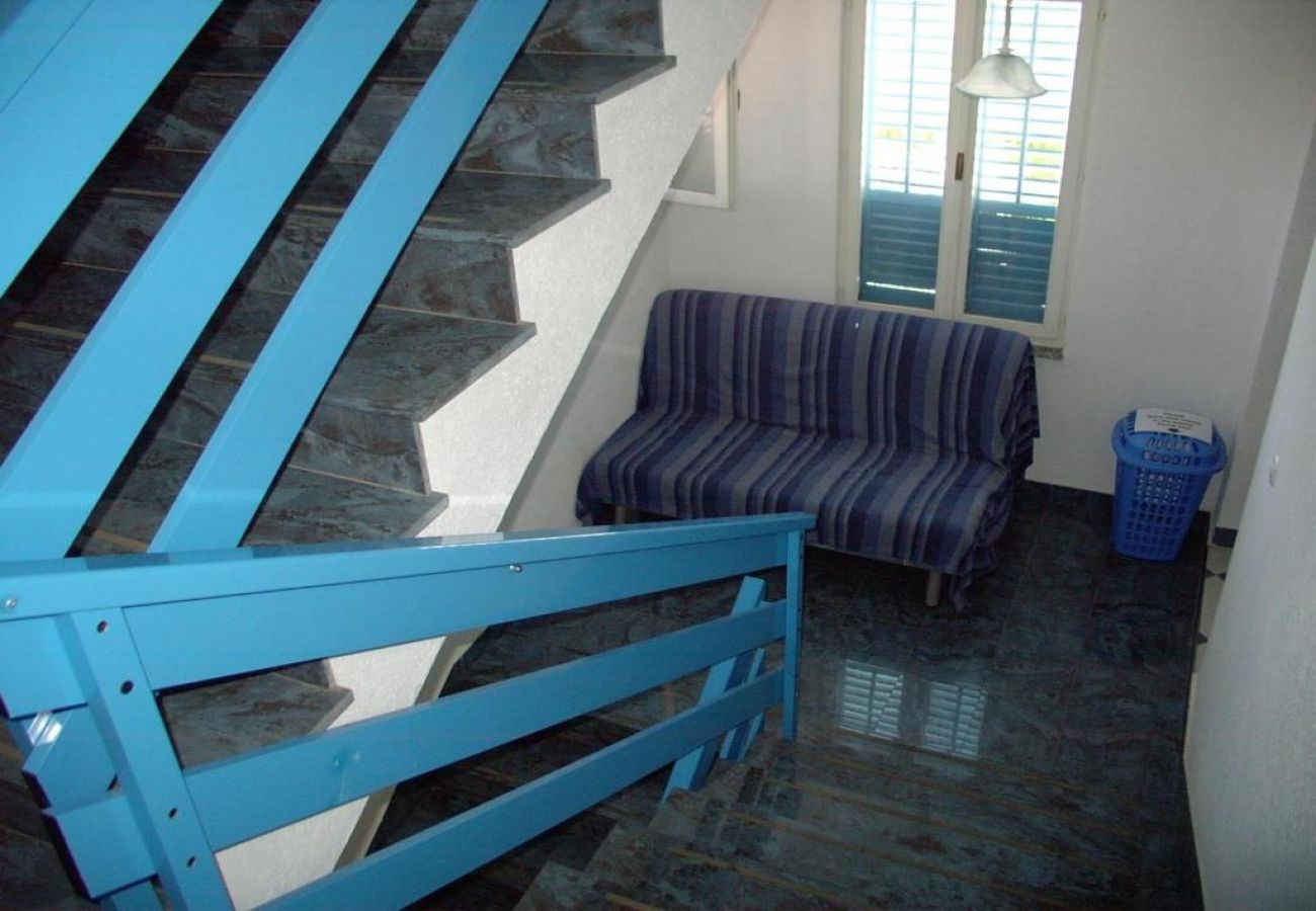 Apartment in Sucuraj - Apartment in Sućuraj with Seaview, Balcony, Air condition, WIFI (3560-1)