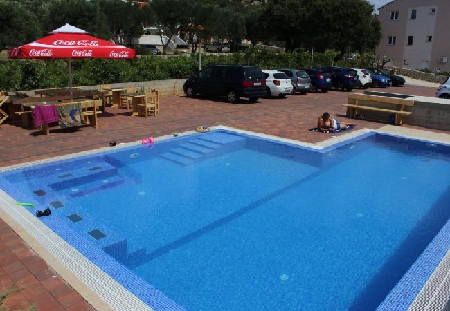 Apartment in Novalja - Apartment in Novalja with Seaview, Terrace, Air condition, WIFI (3565-2) Apartment in Novalja - Apartment in Novalja with Seaview, Terrace, Air condition, WIFI (3565-2)