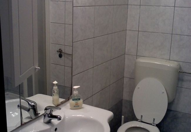 Apartment in Punat - Apartment in Punat with Balcony, Air condition, WIFI, Washing machine (3590-1) Apartment in Punat - Apartment in Punat with Balcony, Air condition, WIFI, Washing machine (3590-1)