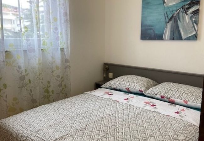Apartment in Punat - Apartment in Punat with Balcony, Air condition, WIFI, Washing machine (3590-1) Apartment in Punat - Apartment in Punat with Balcony, Air condition, WIFI, Washing machine (3590-1)