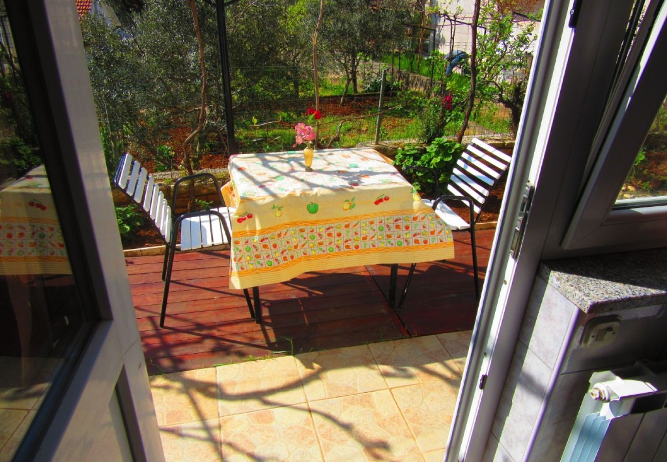 Studio in Pula - Studio apartment in Pula with Terrace, WIFI (633-4)