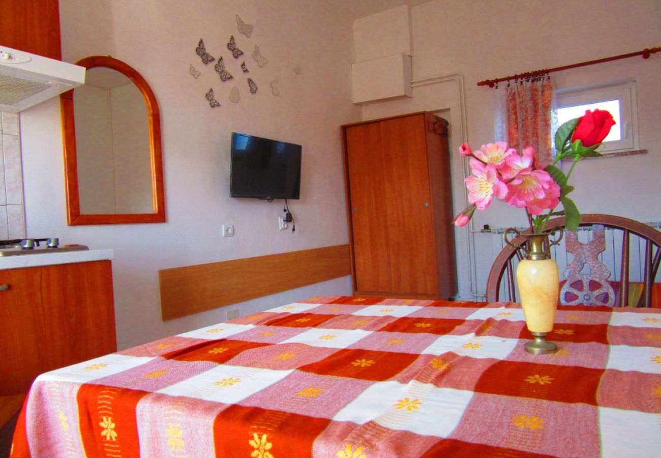 Studio in Pula - Studio apartment in Pula with Terrace, WIFI (633-4)