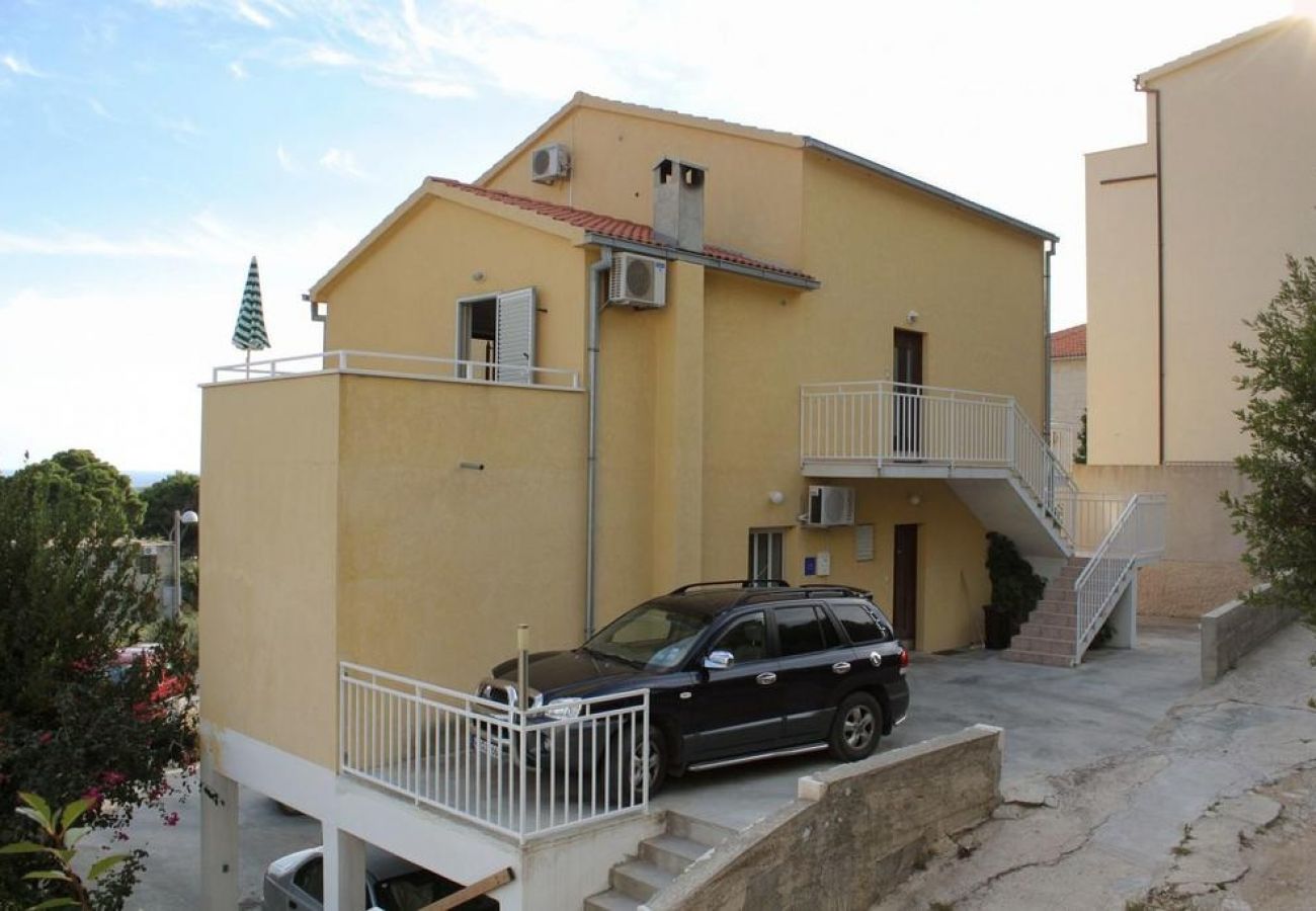 Apartment in Hvar - Apartment in Hvar town with Seaview, Balcony, Air condition, WIFI (3615-1)