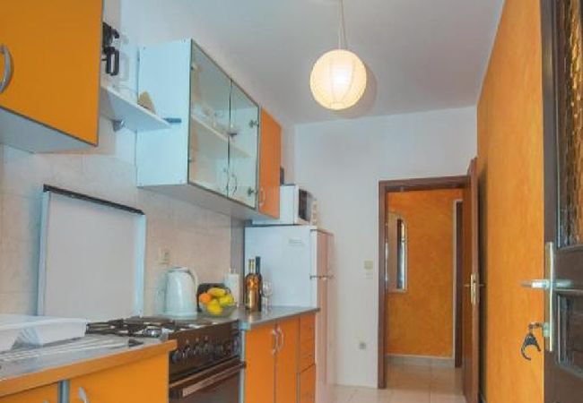 Apartment in Jelsa - Apartment in Jelsa with Terrace, Air condition, WIFI (3621-2) Apartment in Jelsa - Apartment in Jelsa with Terrace, Air condition, WIFI (3621-2)
