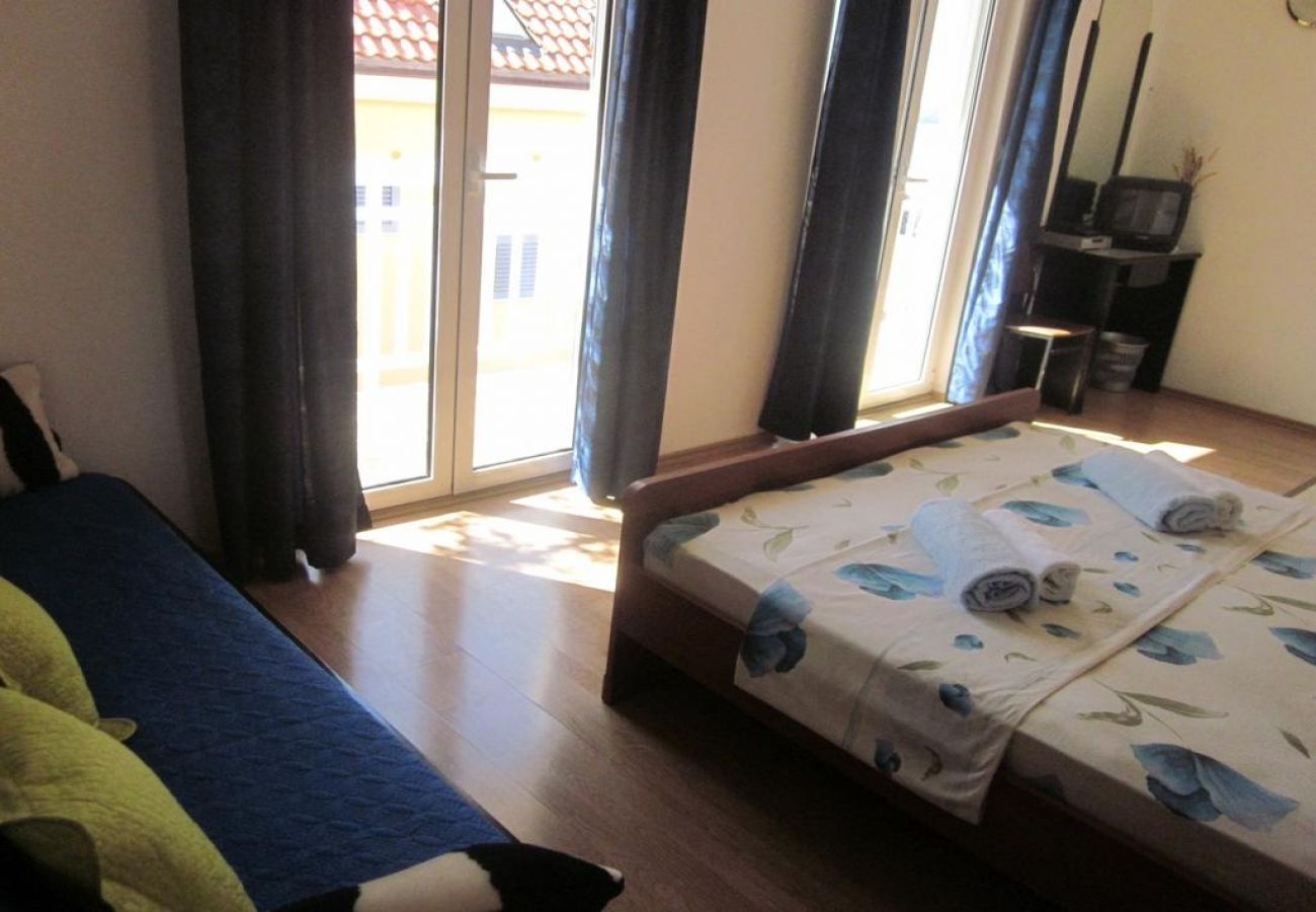 Studio in Hvar - Studio apartment in Hvar town with Seaview, Balcony, Air condition, WIFI (3666-1)